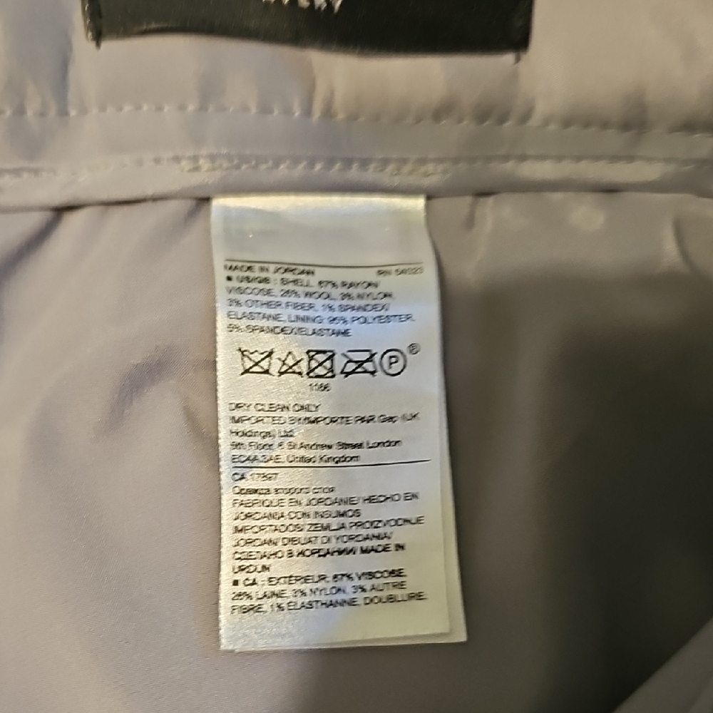 Banana Republic Metallic Silver Pants, Size 8P - Picture 5 of 6
